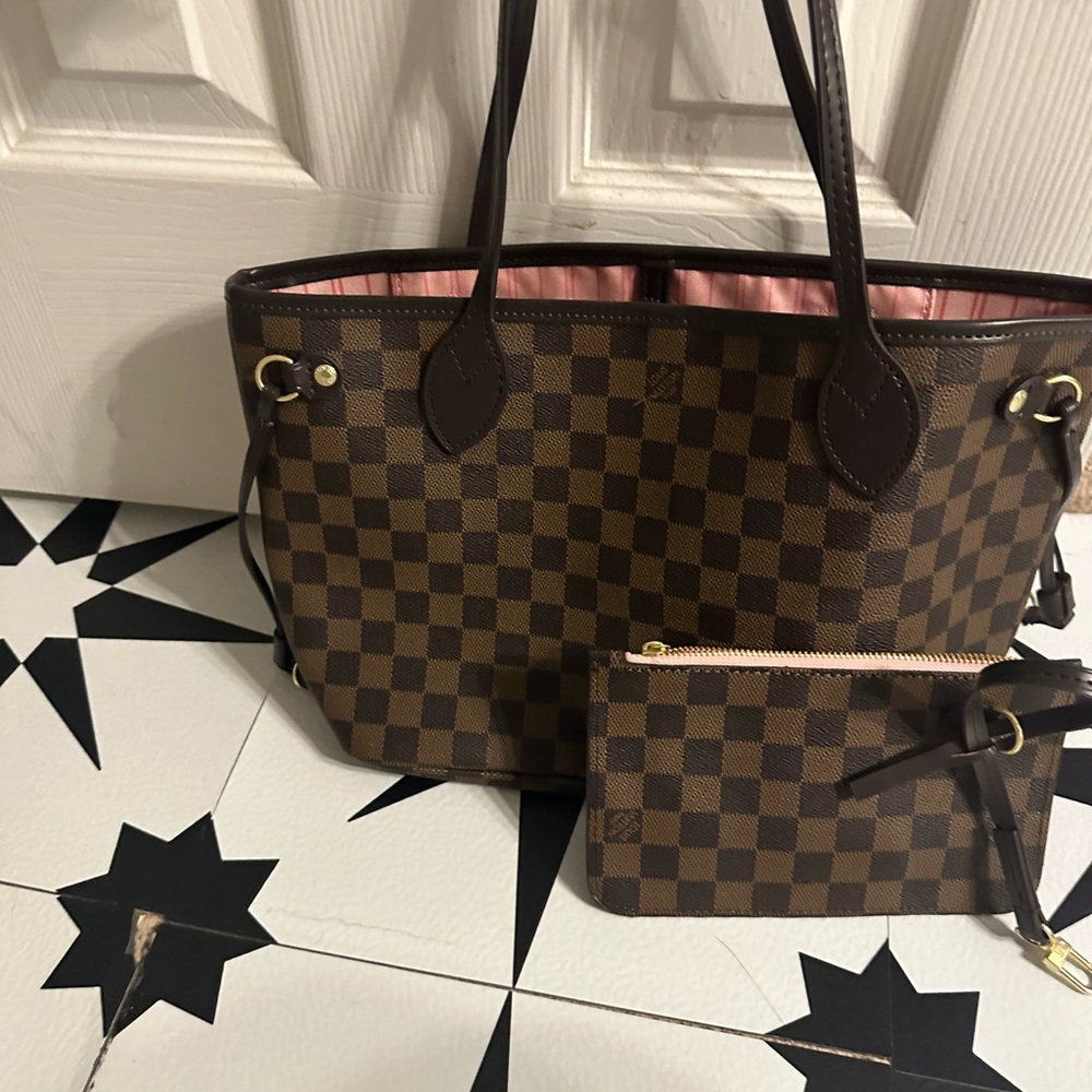 Designer-Style Brown Checkered Tote with Pink Interior